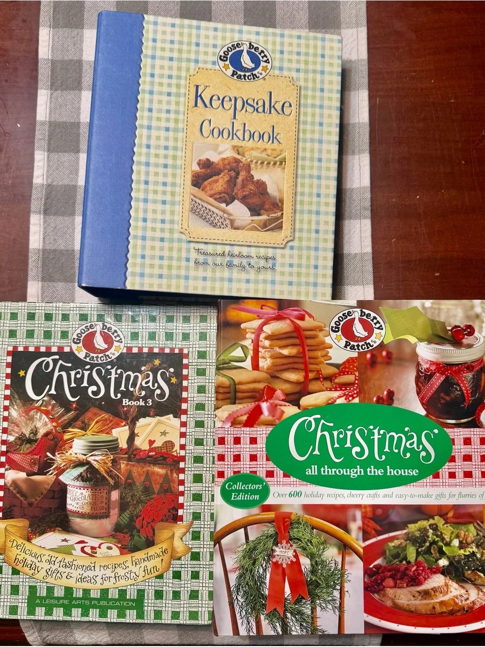 Gooseberry Patch Cookbook Lot of 3 Keepsake Cookbook+Christmas Book 3+ more
